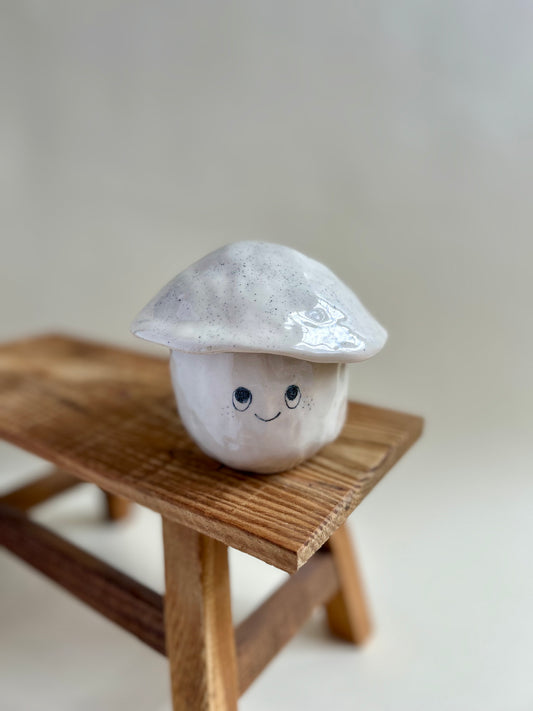 Pot champignon heureux