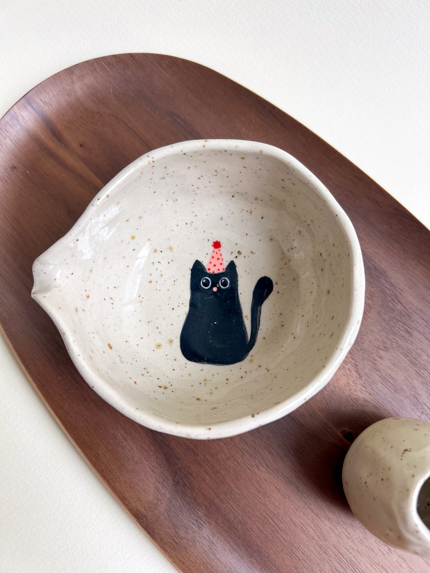 Bol à Matcha-chat + repose fouet